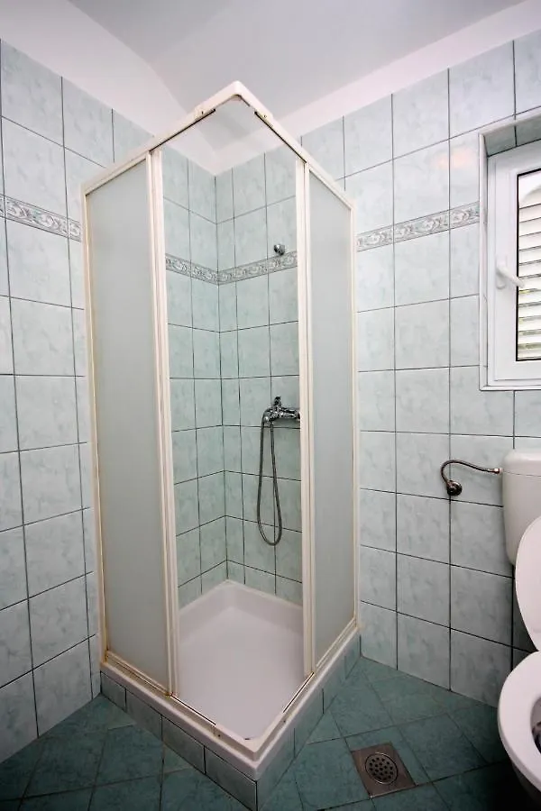 Apartments With A Parking Space Kampor, Rab - 5018