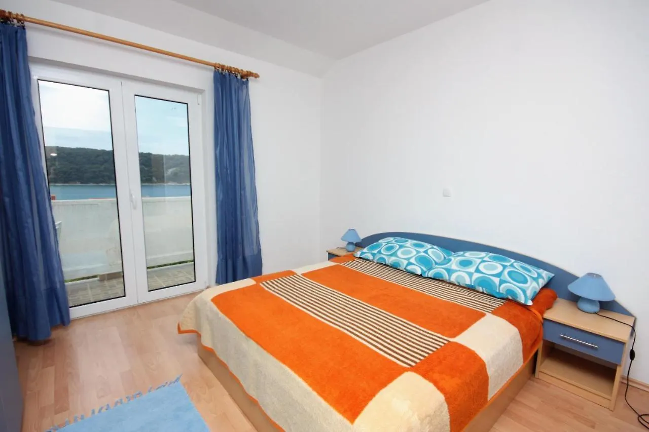 Apartments With A Parking Space Kampor, Rab - 5018