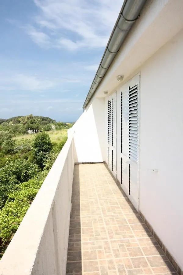 Apartments With A Parking Space Kampor, Rab - 5018  Kampor